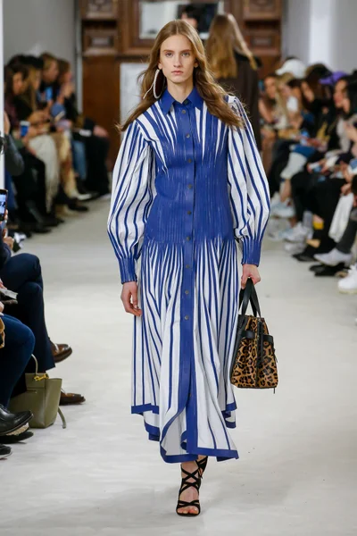 Look 24